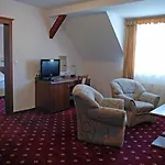 Tilia Hotel