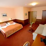 Tilia Hotel 4*