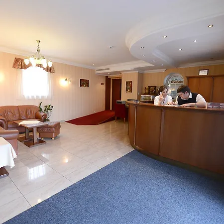 Tilia Hotel